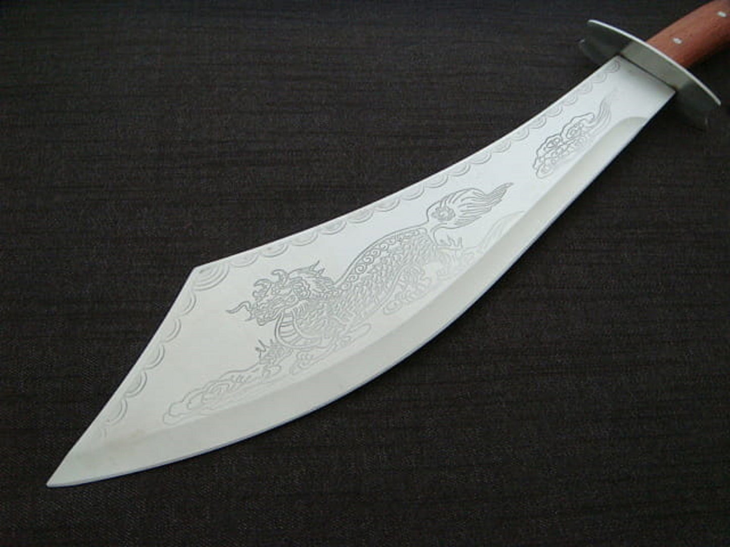 DRAKONO MAČETĖ 52 CM + SMIGINIS N-618
