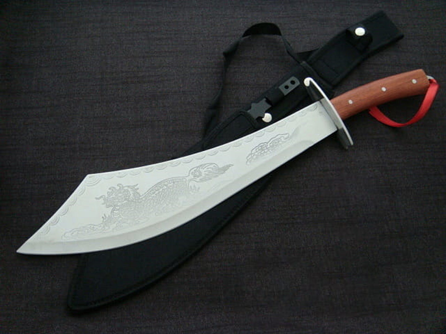 DRAKONO MAČETĖ 52 CM + SMIGINIS N-618