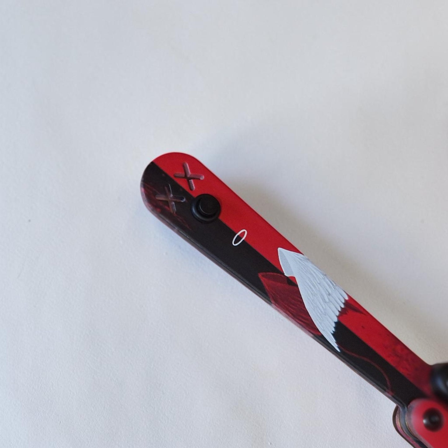JKR 0849 drugelio tipo (Balisong) treniruočių peilis, 11 cm, plastikinis, lengvas