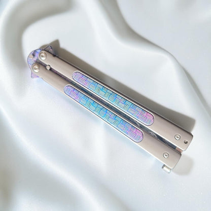 JKR0701 drugelio tipo peilis (balisong), 10,8 cm