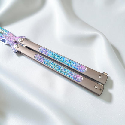 JKR0701 drugelio tipo peilis (balisong), 10,8 cm