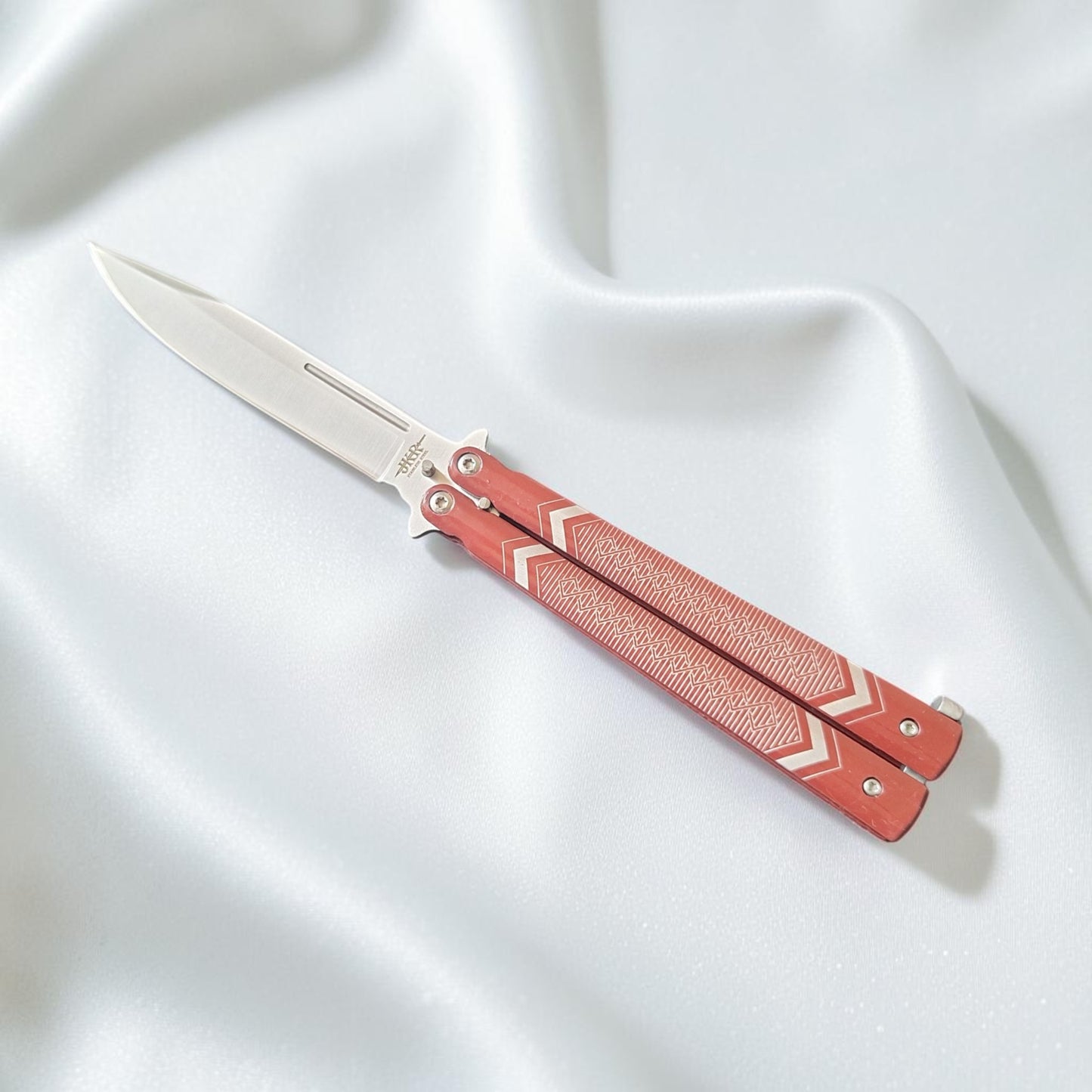 JKR 0470 – „Balisong“ (peteliškės tipo) peilis