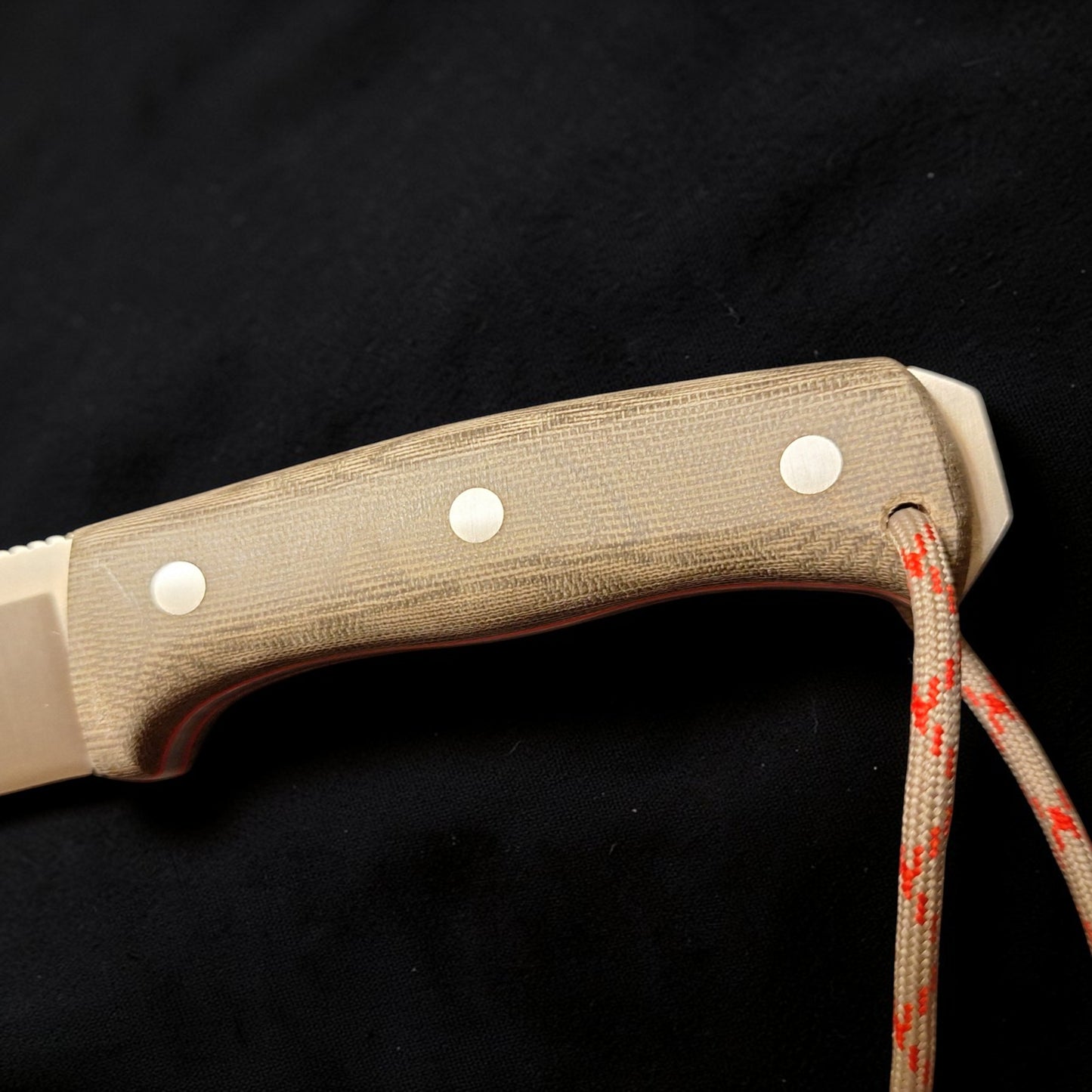 Joker Nomad CV125 bushcraft ir išgyvenimo peilis su Micarta rankena, 12,7 cm