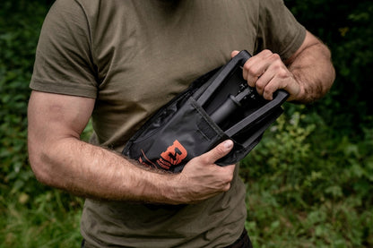 3 viename sulankstomas taktinis kastuvas – išlikimui