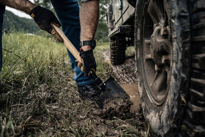 Sulankstomas išgyvenimo kastuvas turistams Badger