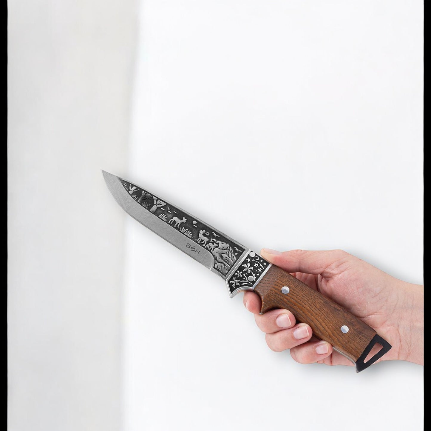 BSH Adventure N‑213B – Tvirtas Medžioklinis Peilis Gamtoje